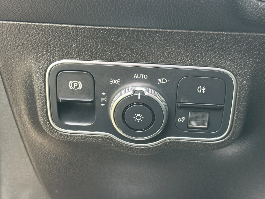 Mercedes-Benz GLB 200 d 4Matic 8G-DCT Style |Standheizung |LED