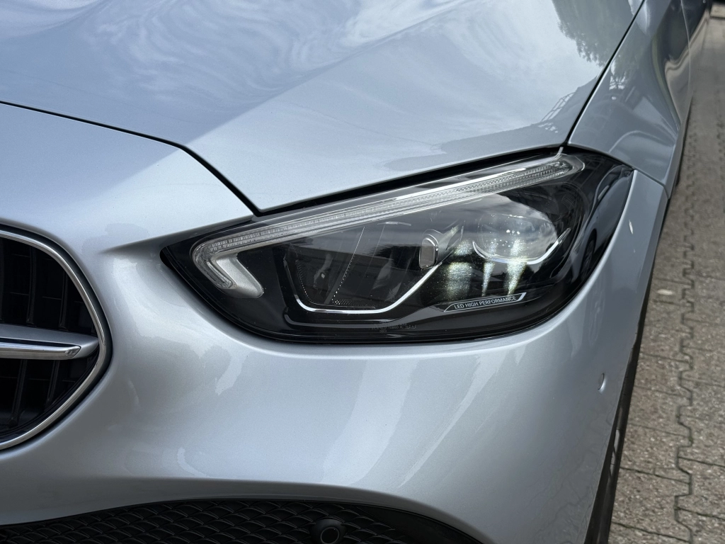 Mercedes-Benz C 200 dT AVANTGARDE DISTRONIC / ANHÄNGER / ...