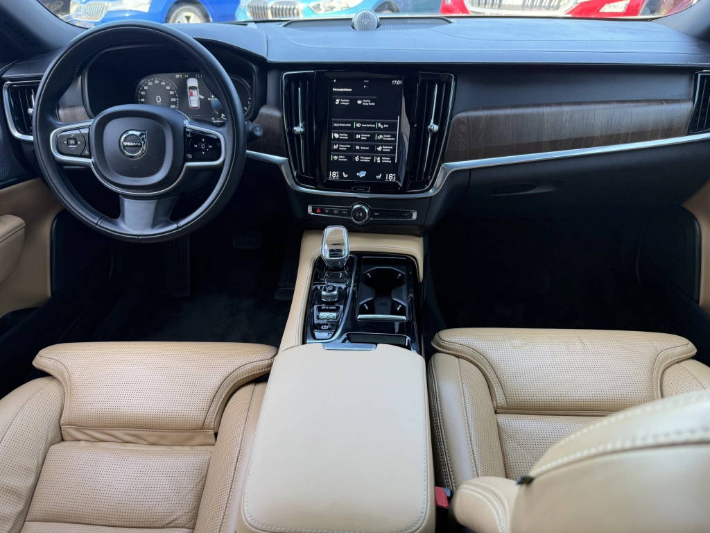 Volvo V90 T6 Recharge AWD Geartronic Inscr/UPE:90.415€