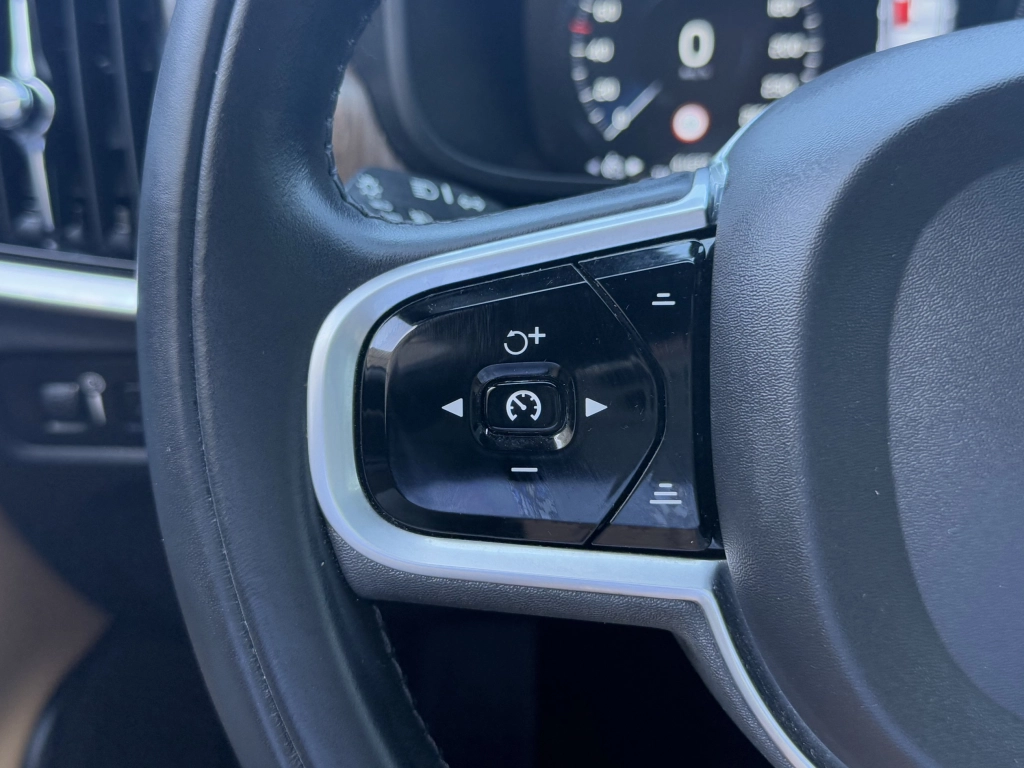 Volvo V90 T6 Recharge AWD Geartronic Inscr/UPE:90.415€