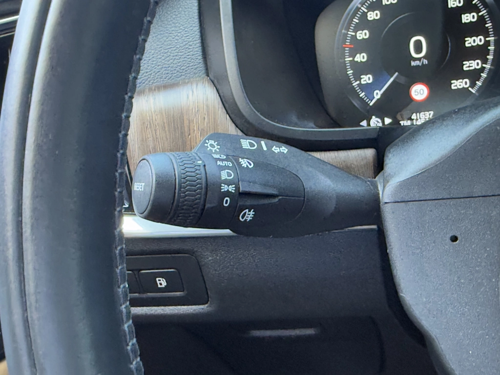 Volvo V90 T6 Recharge AWD Geartronic Inscr/UPE:90.415€