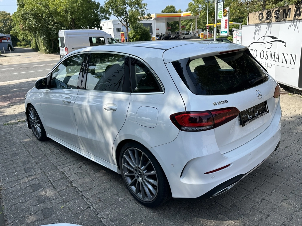 Mercedes-Benz B 200 7G-DCT AMG-LINE / VIRTUAL COCKPIT /...