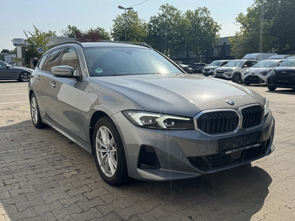 BMW 318 d Touring Aut. / Kamera / ACC / Standheizung
