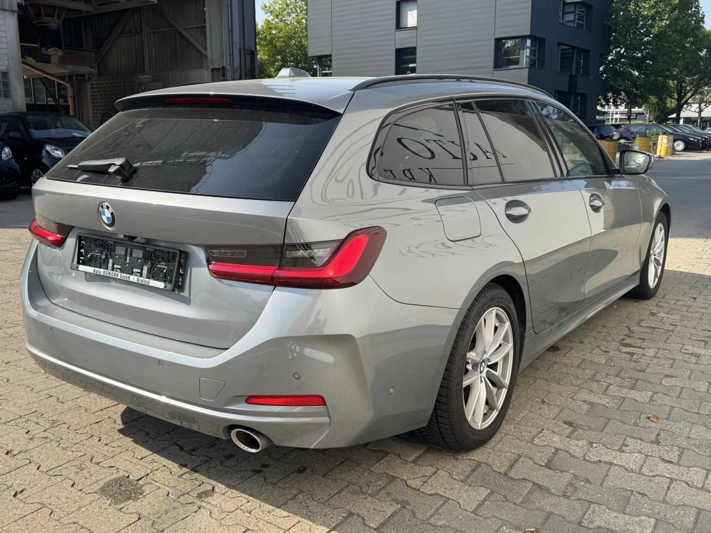 BMW 318 d Touring Aut. / Kamera / ACC / Standheizung