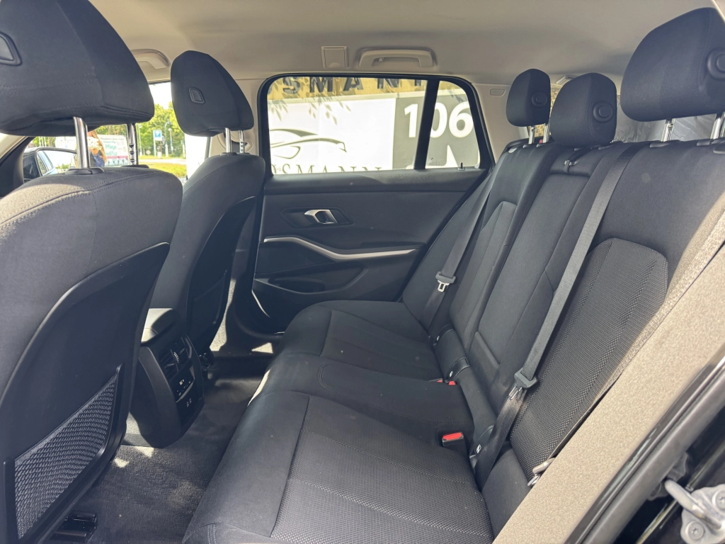 BMW 320 d Touring xDrive Aut. / Curved Display 