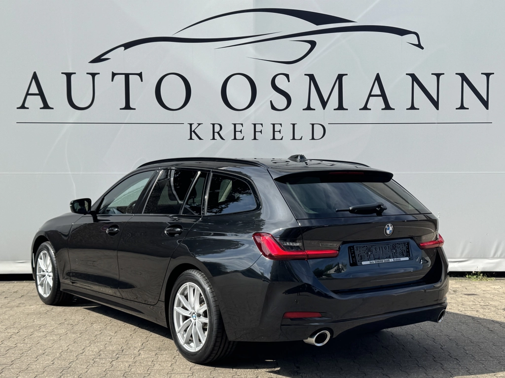 BMW 320 d Touring xDrive Aut. / Curved Display 
