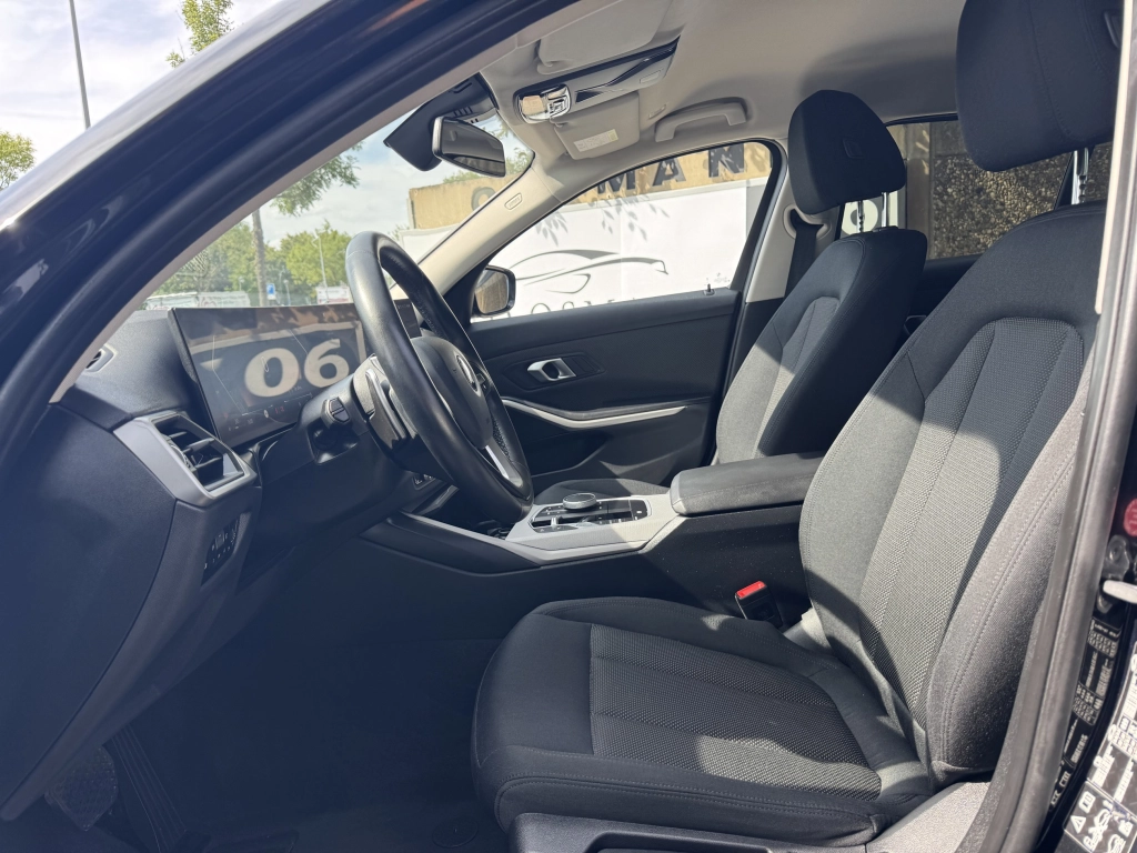 BMW 320 d Touring xDrive Aut. / Curved Display 