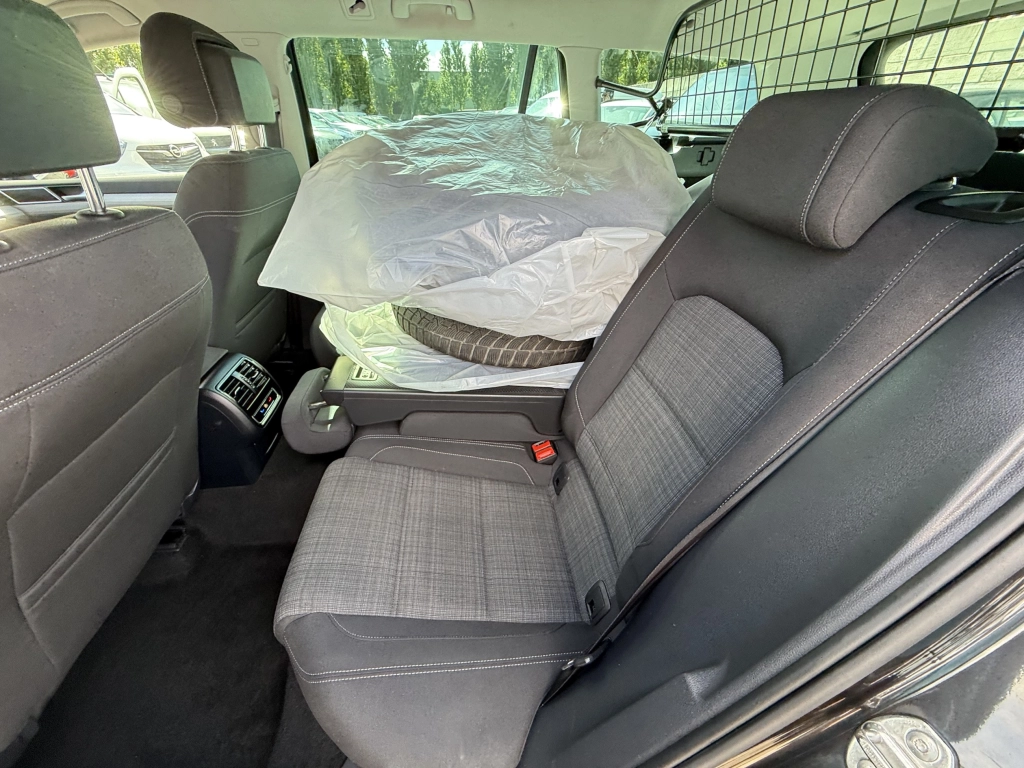 VW Passat Variant 2.0 TDI SCR DSG Business / ACC