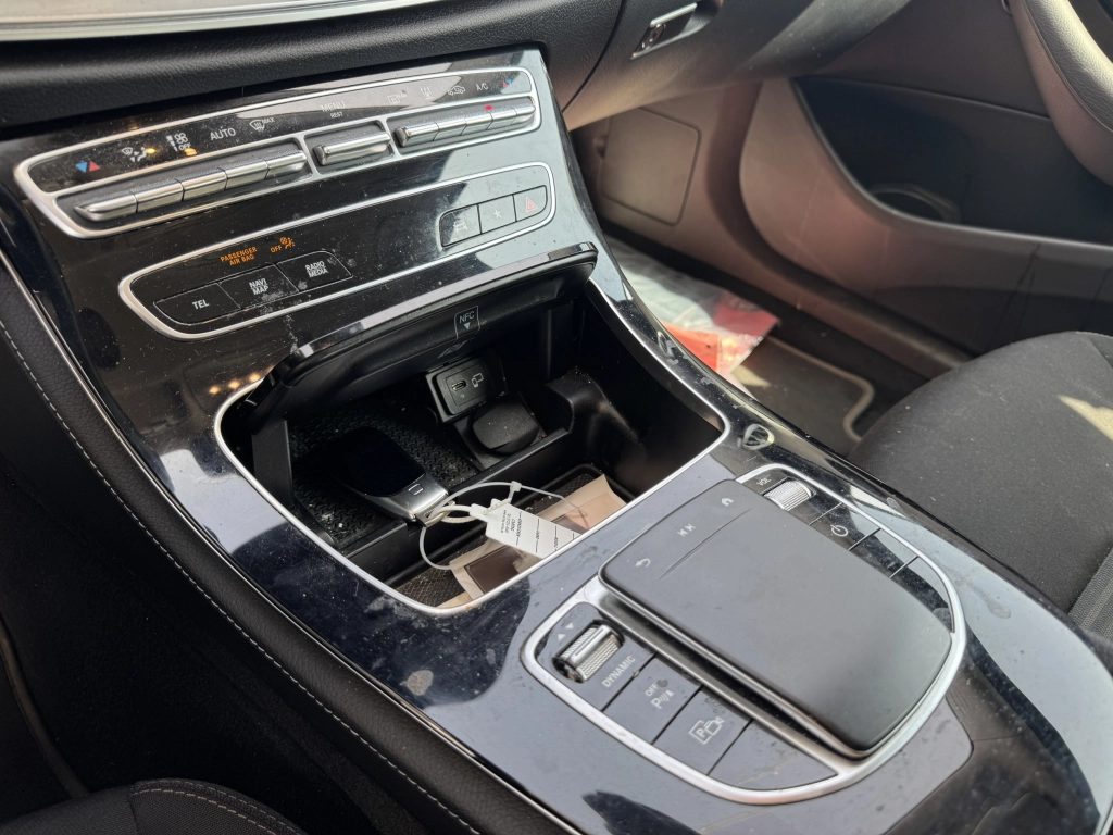Mercedes-Benz E 300 e 9G-TRONIC / Widescreen Cockpit / TOTW.