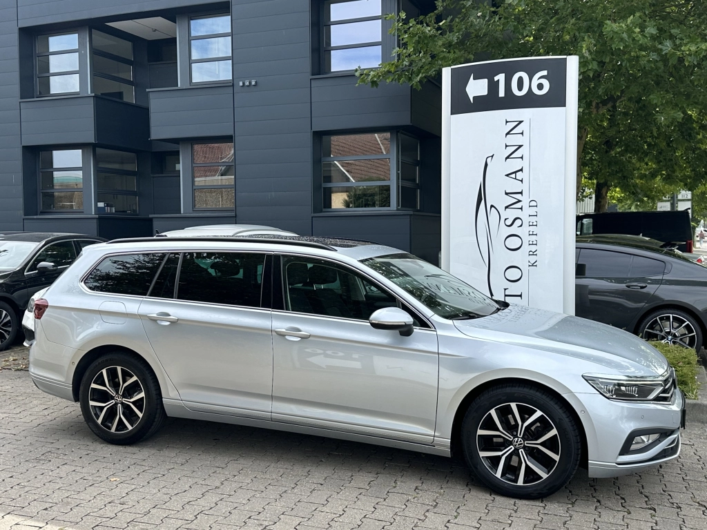 VW Passat Variant 2.0 TDI SCR DSG Business / ACC 