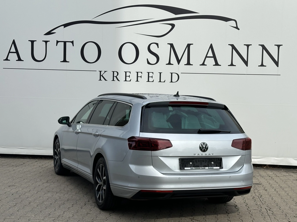 VW Passat Variant 2.0 TDI SCR DSG Business / ACC 