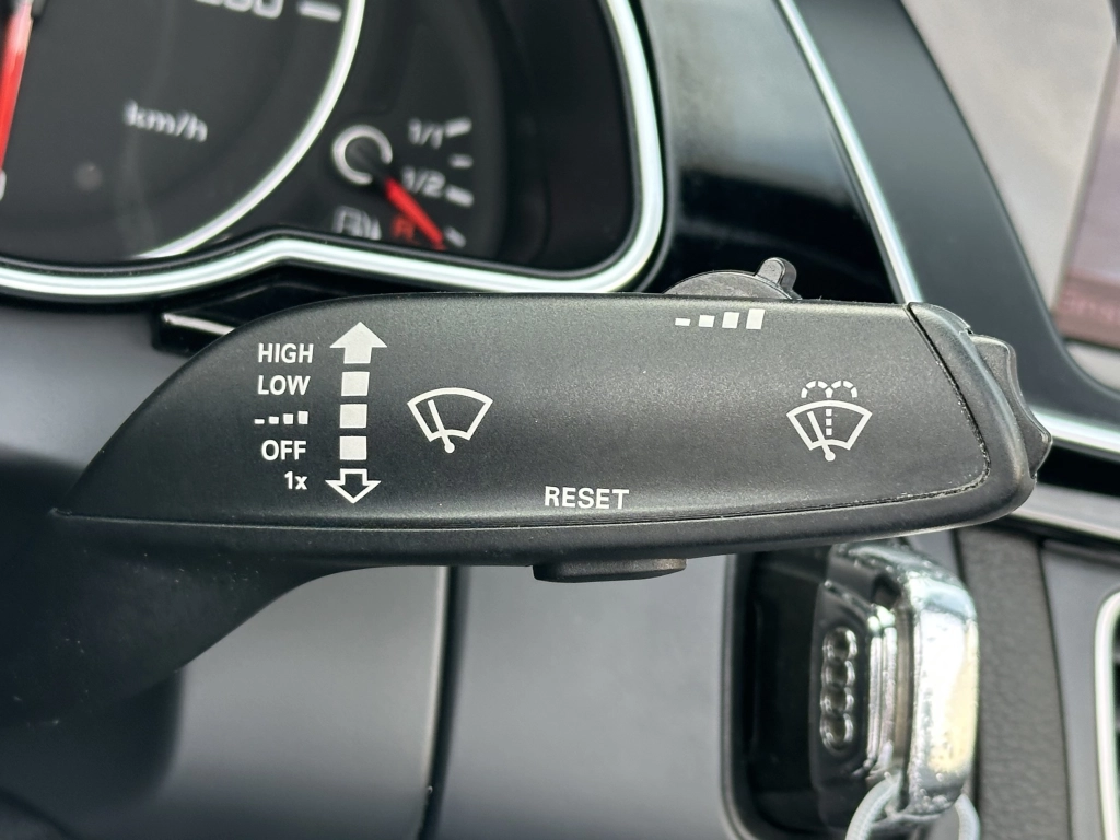 Audi A5 Cabrio 1.8 TFSI multitronic / S-Line / RFK