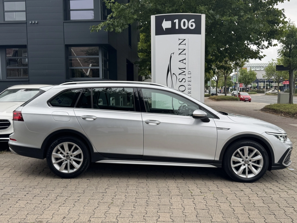 VW Golf Variant 2.0 TDI 4Motion SCR DSG Alltrack