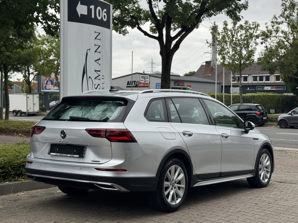 VW Golf Variant 2.0 TDI 4Motion SCR DSG Alltrack