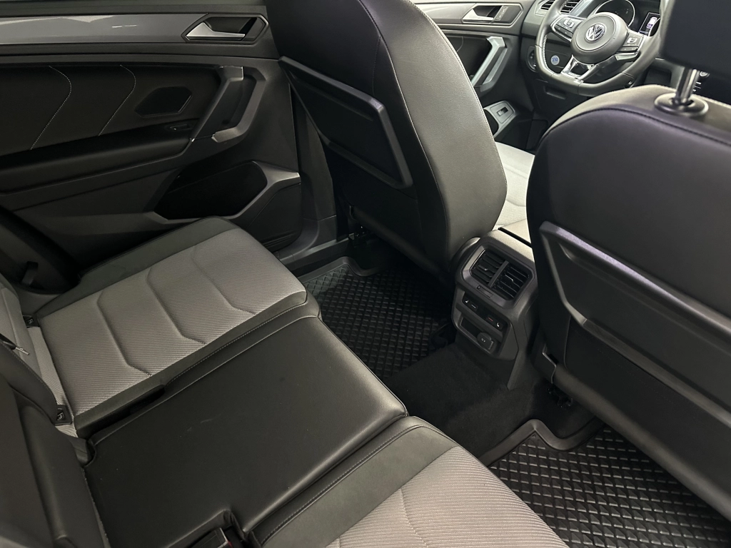 VW Tiguan Allspace Comfortline 4Motion"R-LINE-NAVI"