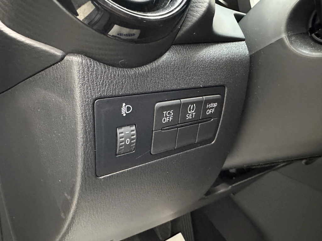 Mazda CX-3 Prime-Line "WENIG KM-MULTI-KLIMA-PDC"