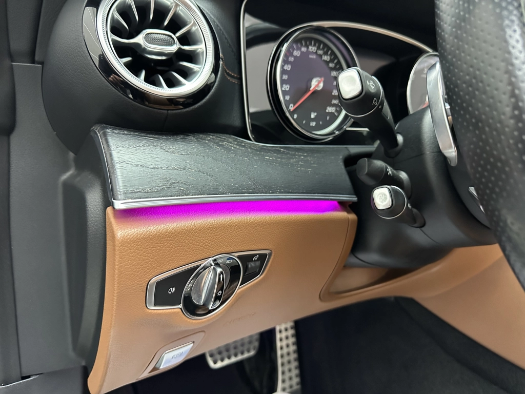Mercedes-Benz E 220 d "AMG LINE-CABRIO-NAVI-LEDER-SITZH"