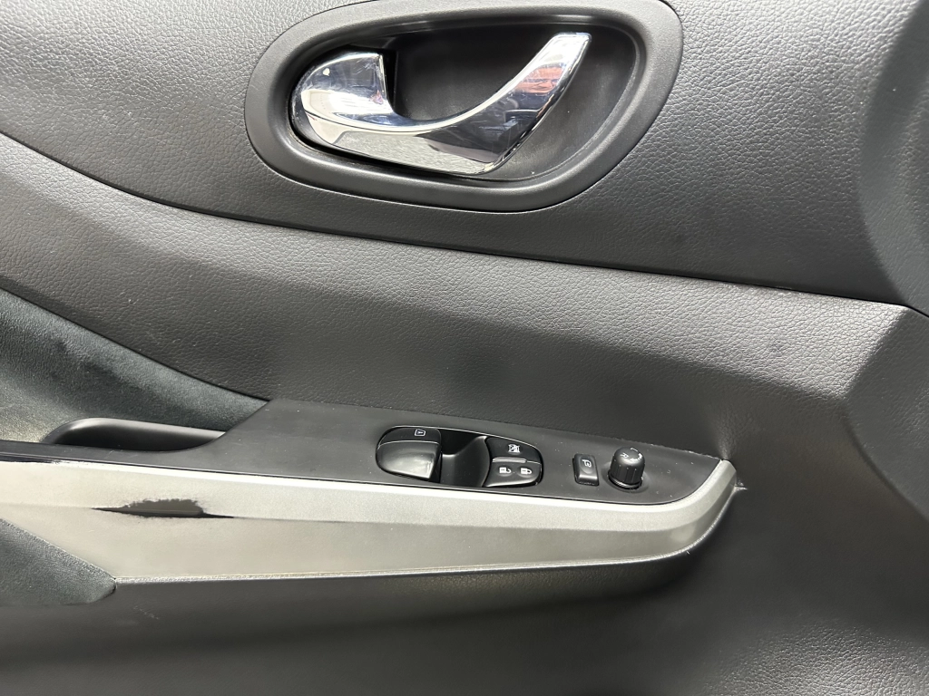 Nissan Navara N-Connecta King Cab 4x4 "NAVI-SITZH-CAM"