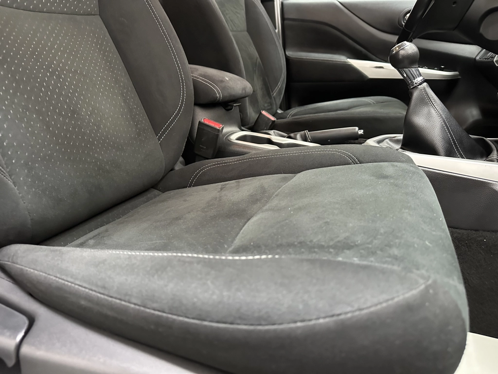 Nissan Navara N-Connecta King Cab 4x4 "NAVI-SITZH-CAM"