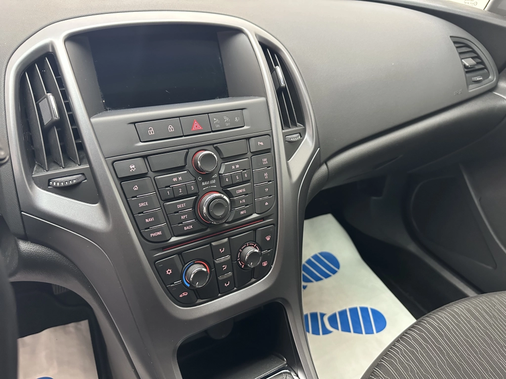 Opel Astra Selection "NAVI-MULTI-PDC-KLIMA-TEMPO"