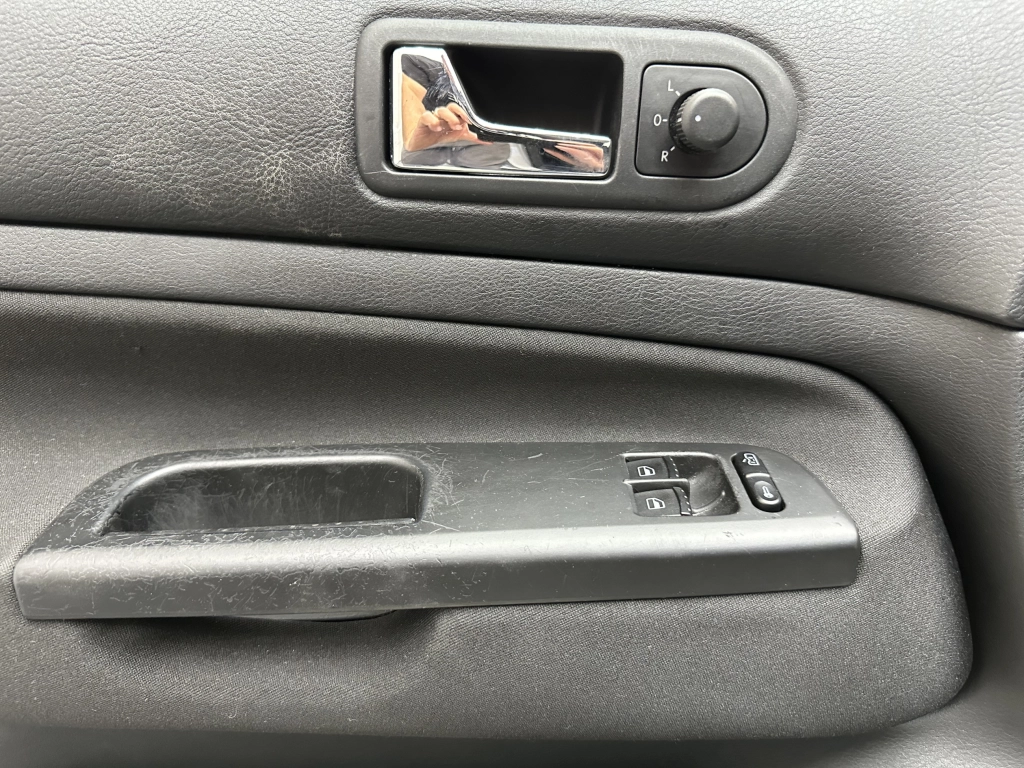 VW Golf Champ "KLIMA-TÜV NEU-RADIO"