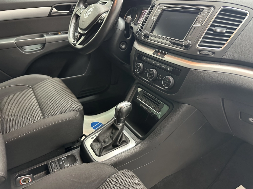 VW Sharan Comfortline BMT "7 SITZER-NAVI-MULTI"