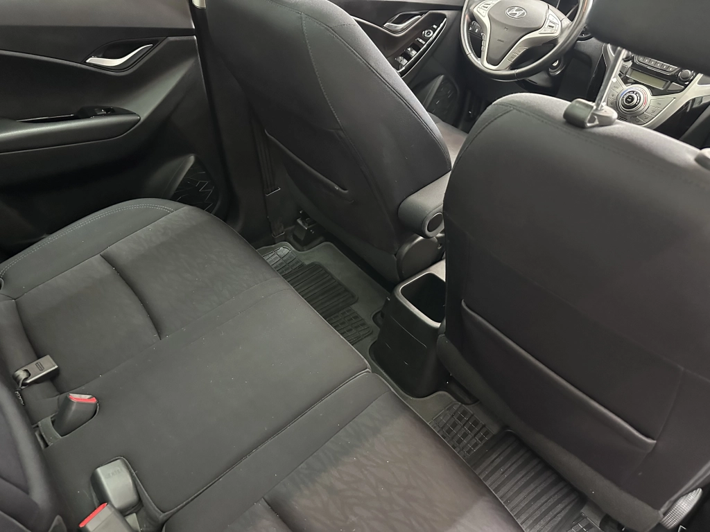 Hyundai ix20 "PANO-MULTI-KLIMA-ALU-8 FACH"