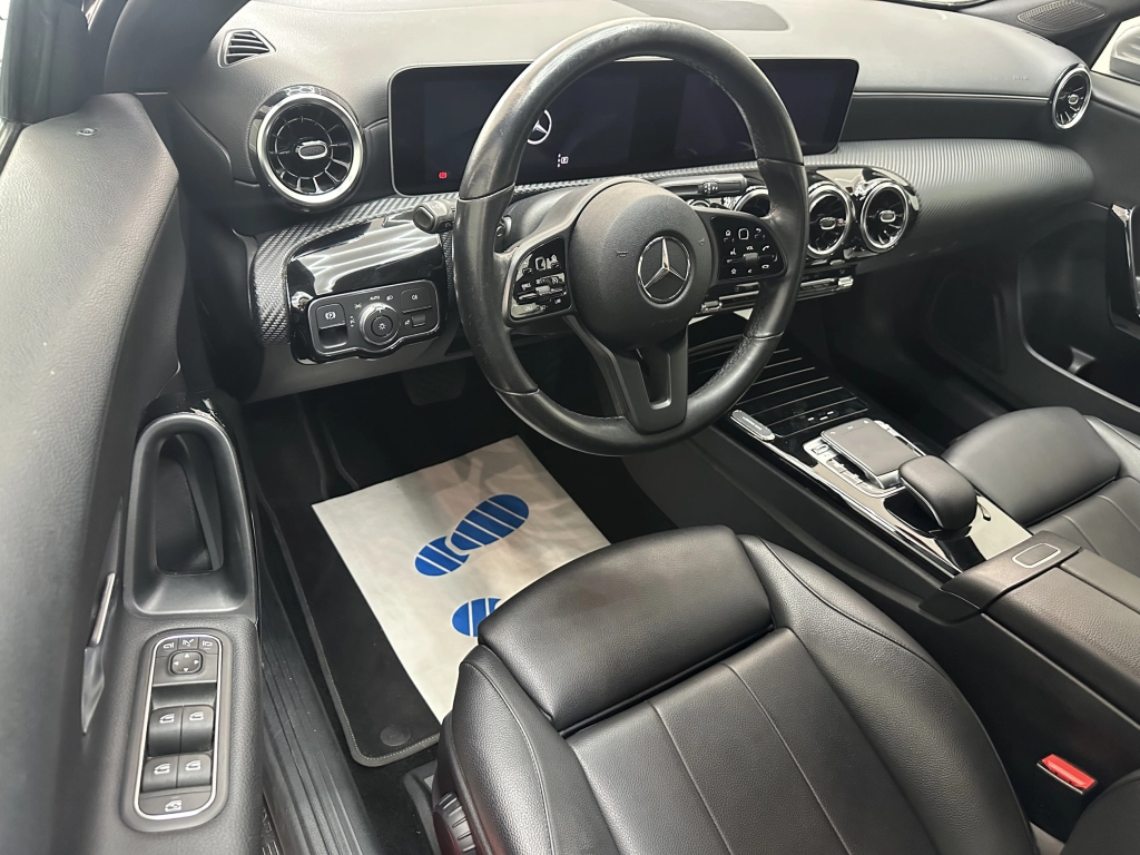 Mercedes-Benz A 180 d "LEDER-AUTO-NAVI-DIGI COCKPIT-CAM"