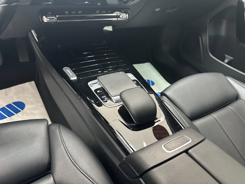 Mercedes-Benz A 180 d "LEDER-AUTO-NAVI-DIGI COCKPIT-CAM"