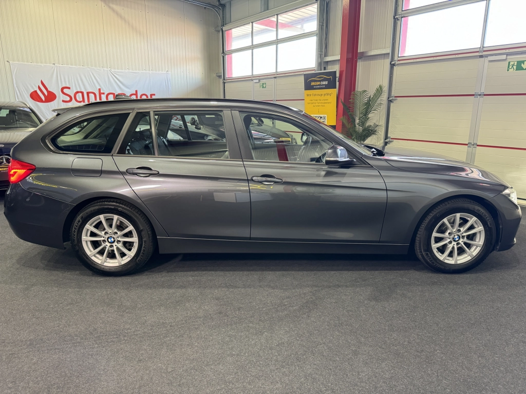 BMW 318 i Touring*LED*NAVI*SHZG*AHK*TEMPO*KLIMAAUTO.