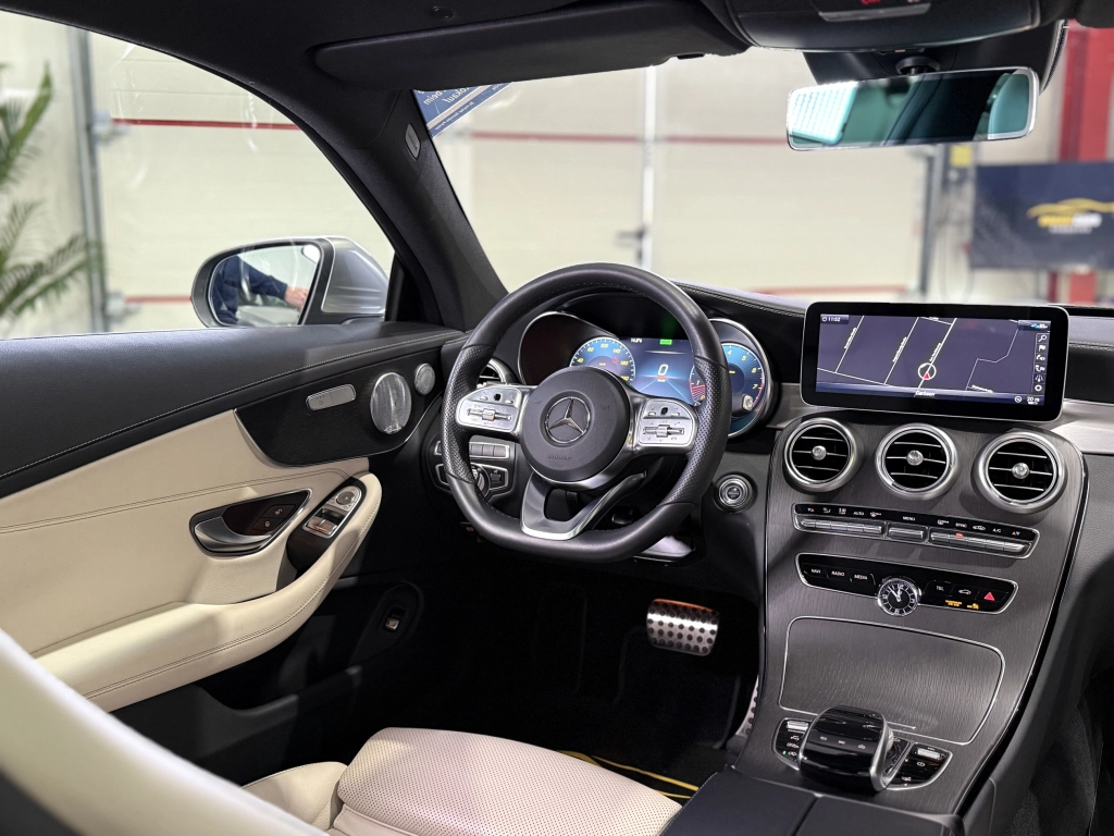 Mercedes-Benz C 300 Coupe AMG Line*BURMESTER*PANODACH*360°*BEIGE
