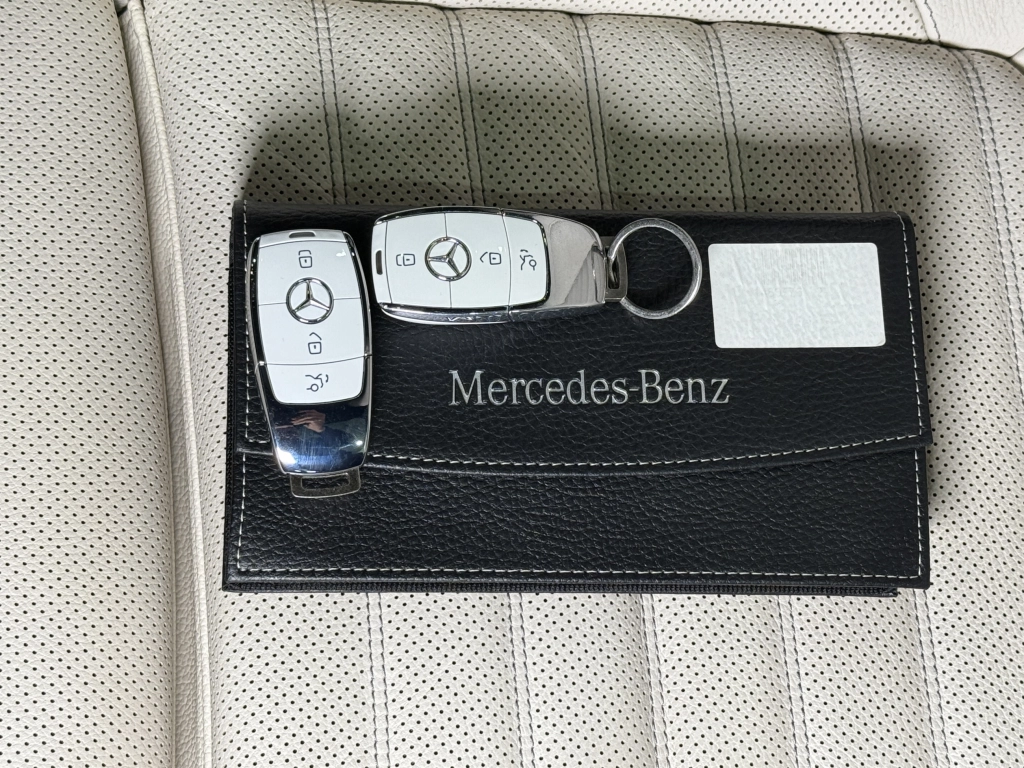 Mercedes-Benz C 300 Coupe AMG Line*BURMESTER*PANODACH*360°*BEIGE