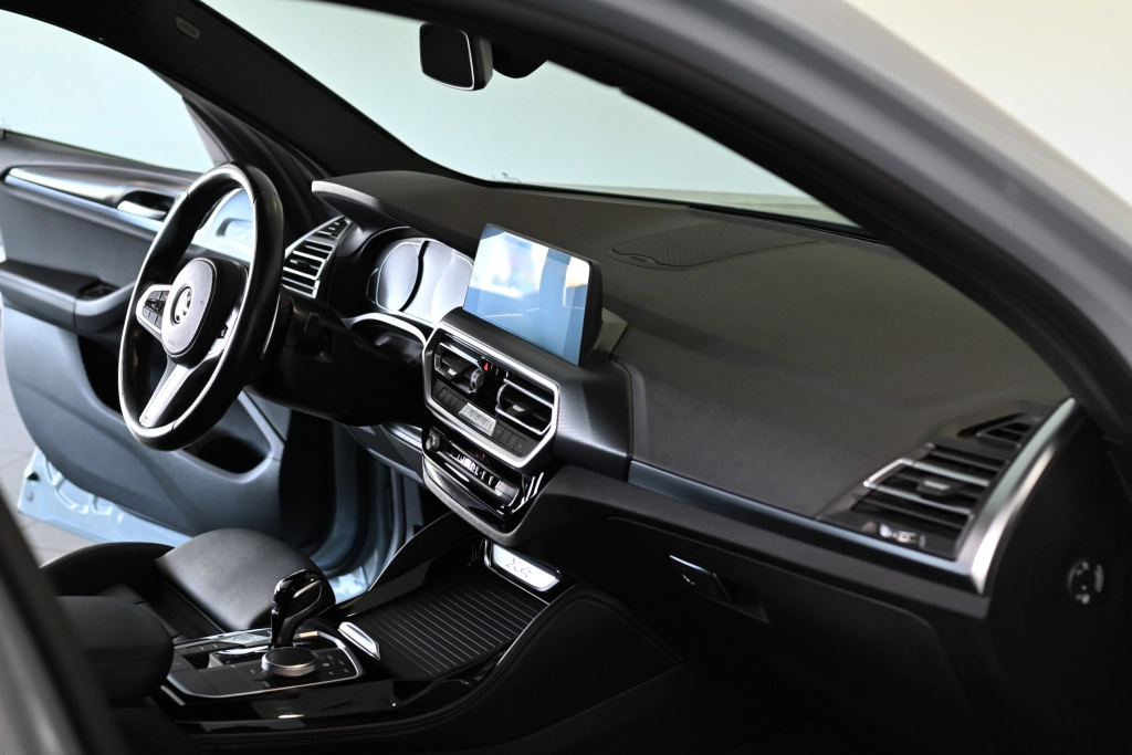BMW X4 xDrive 30 d M Sport Panorama Laser Shadow 20"