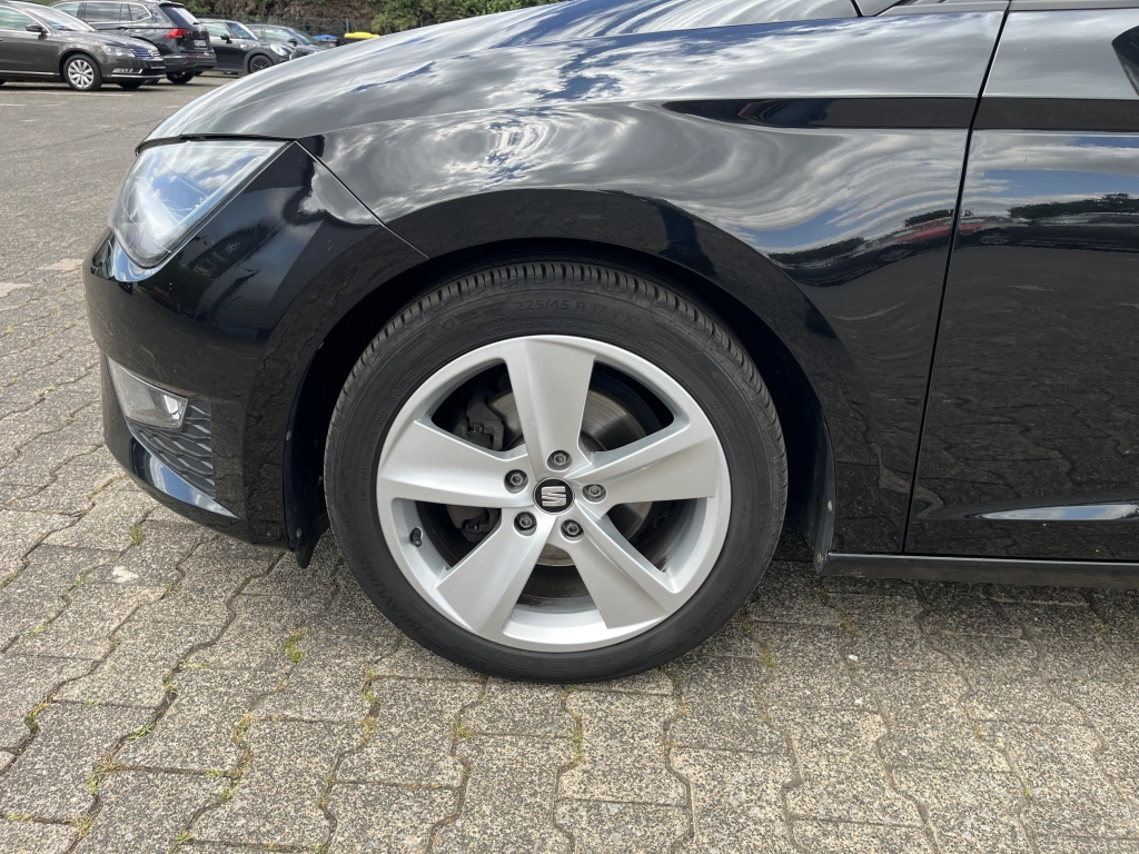 Seat Leon FR Kombi 150 PS*AHK 1700 KG *LED*Garantie