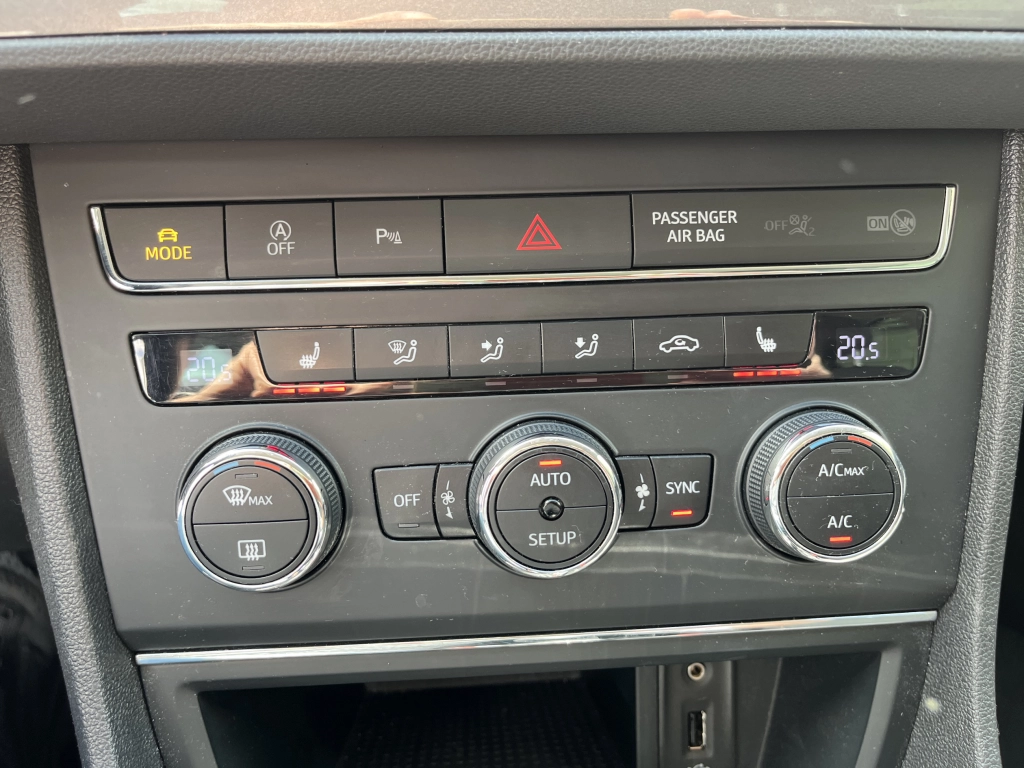 Seat Leon FR Kombi 150 PS*AHK 1700 KG *LED*Garantie