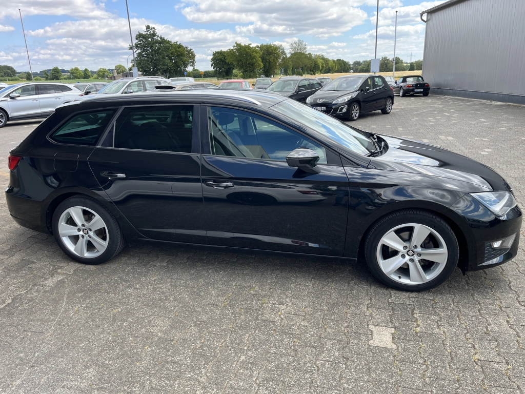 Seat Leon FR Kombi 150 PS*AHK 1700 KG *LED*Garantie