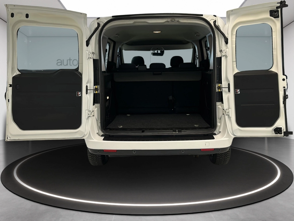 Fiat Doblo 1.6 JTDM SX Kombi PDC|BTH|TEMPOMAT|ALLW-R