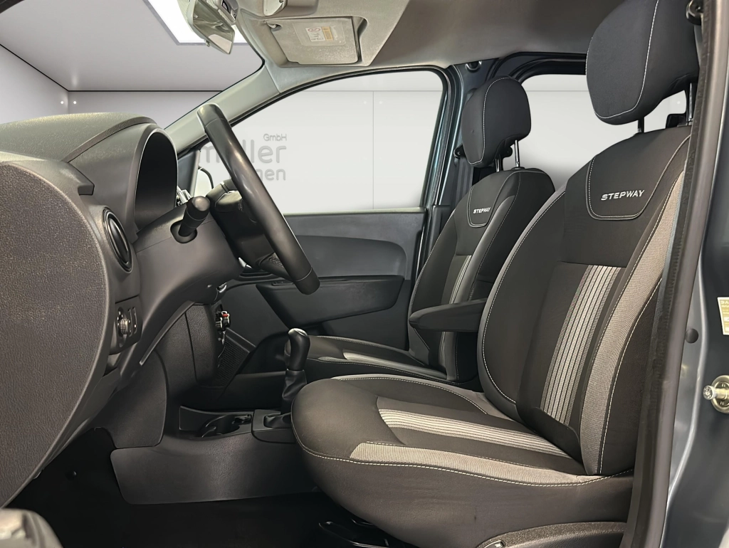 Dacia Dokker 1.2 TCe Stepway Celebration KAM|NAVI|SHZ