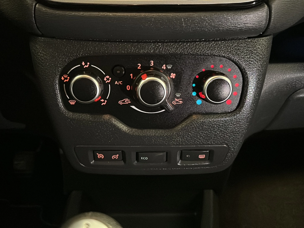 Dacia Dokker 1.2 TCe Stepway Celebration KAM|NAVI|SHZ
