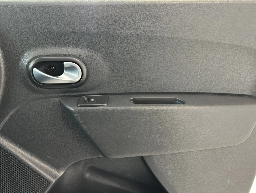 Dacia Lodgy 1.6 SCe Comfort 7-Sitz AHK|PDC|NAVI|SHZ