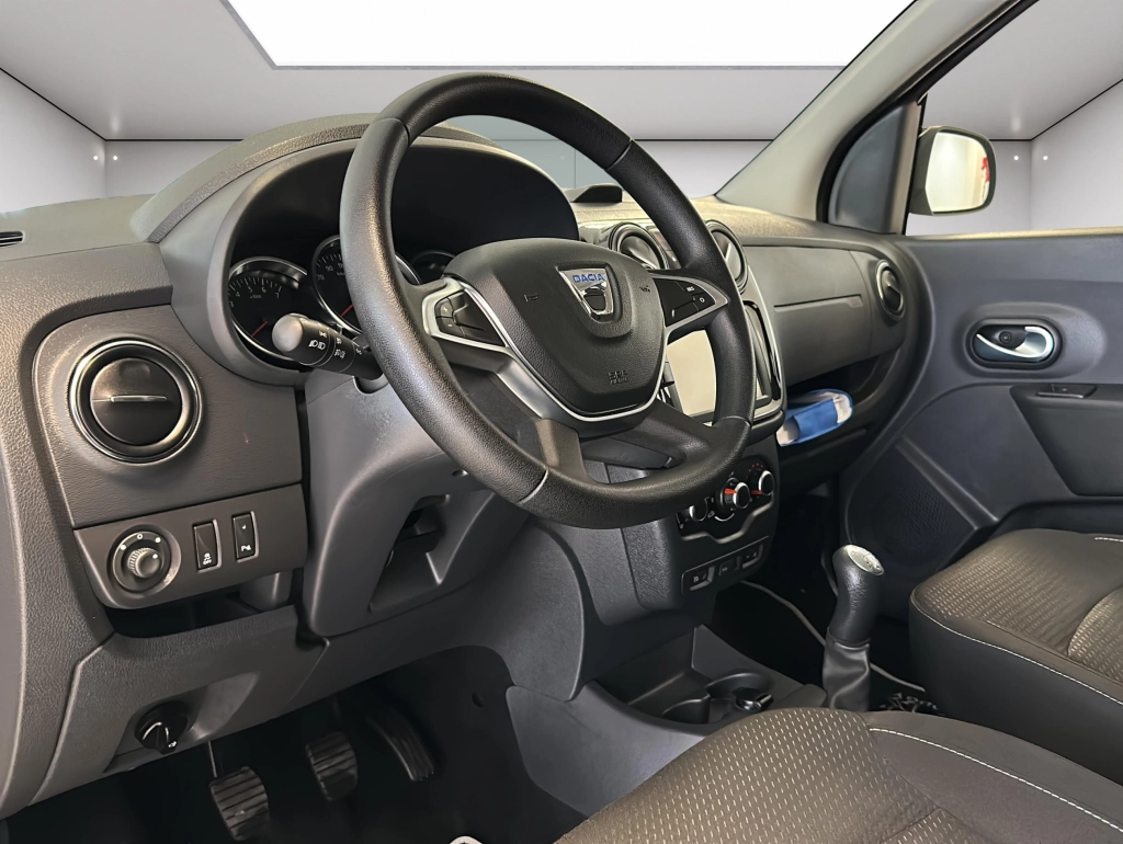 Dacia Lodgy 1.6 SCe Comfort 7-Sitz AHK|PDC|NAVI|SHZ