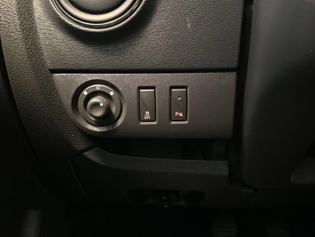 Dacia Lodgy 1.6 SCe Comfort 7-Sitz AHK|PDC|NAVI|SHZ