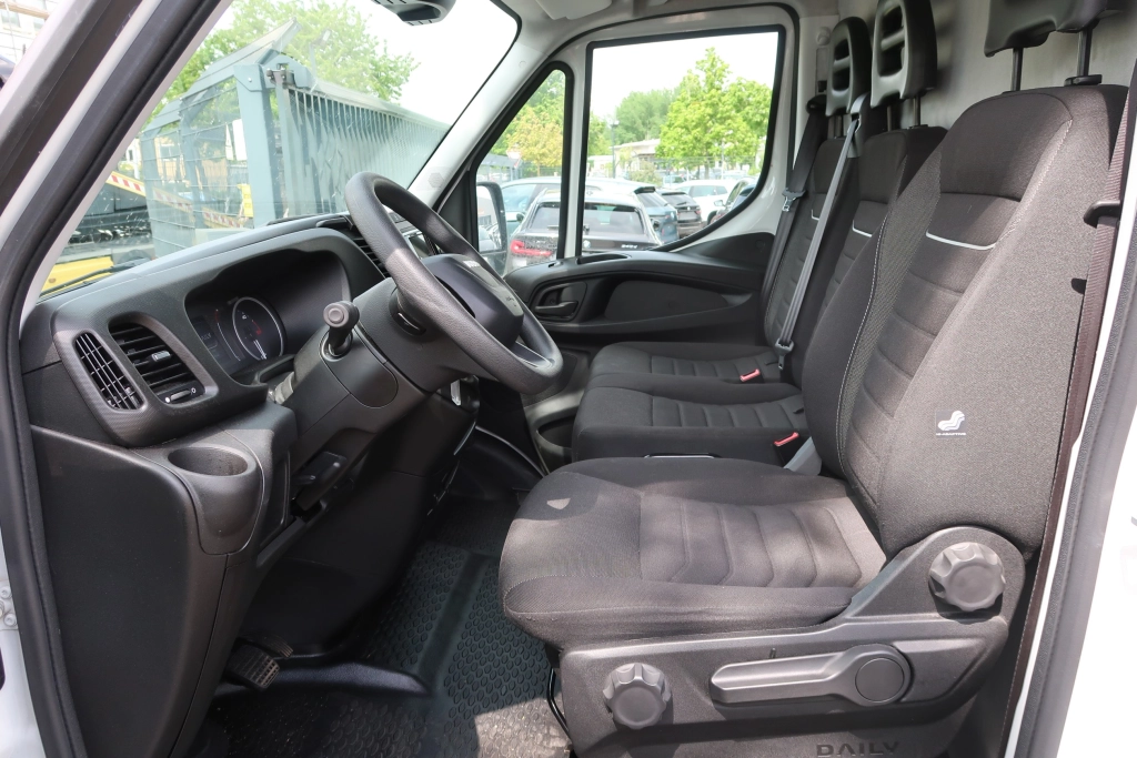 IVECO Daily 35S18V Radstand 4100 H3*Kamera*Klima*