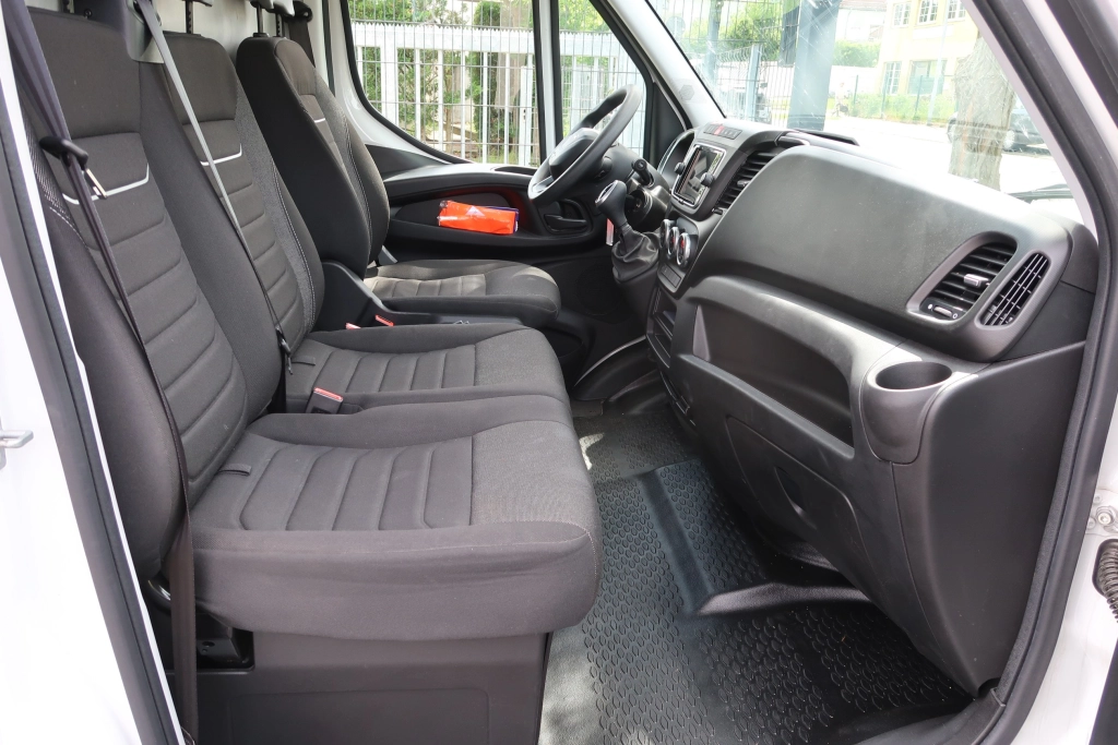 IVECO Daily 35S18V Radstand 4100 H3*Kamera*Klima*