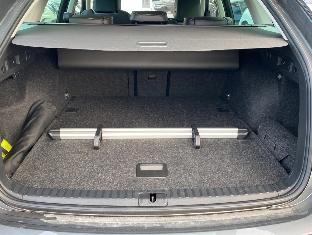 Skoda Octavia Combi 1.5 eTSI Selection*Navi*ACC*Kamera