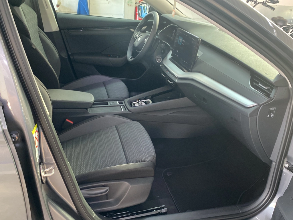 Skoda Octavia Combi 2.0 TDI DSG Selection Facelift*Nav
