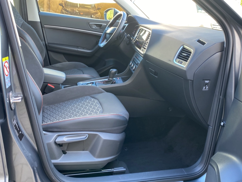 Seat Ateca 1.5 TSI DSG FR*Navi*ACC*Kamera*Kessy*AHK*