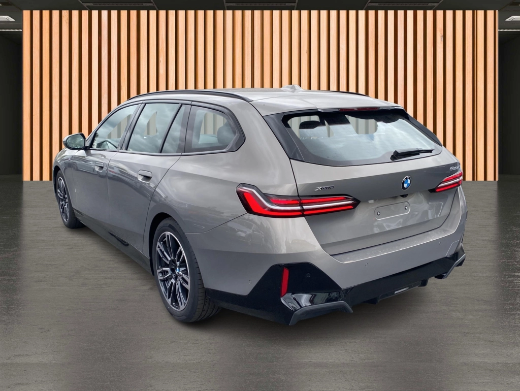 BMW 520 d Touring xDrive M Sport*HeadUp*AHK*Pano*