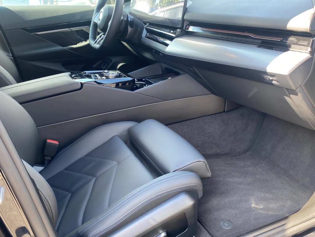 BMW 520 d Touring xDrive M Sport*HeadUp*AHK*Pano*