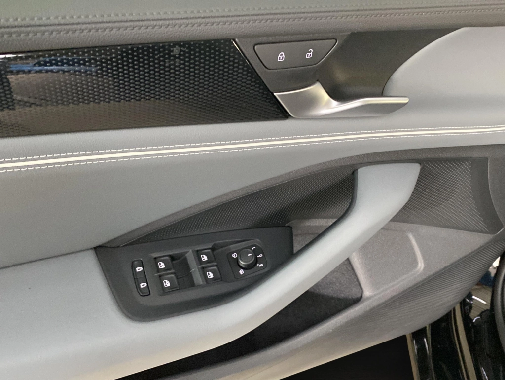 VW Passat Variant 1.5 eTSI Business*neues Modell*